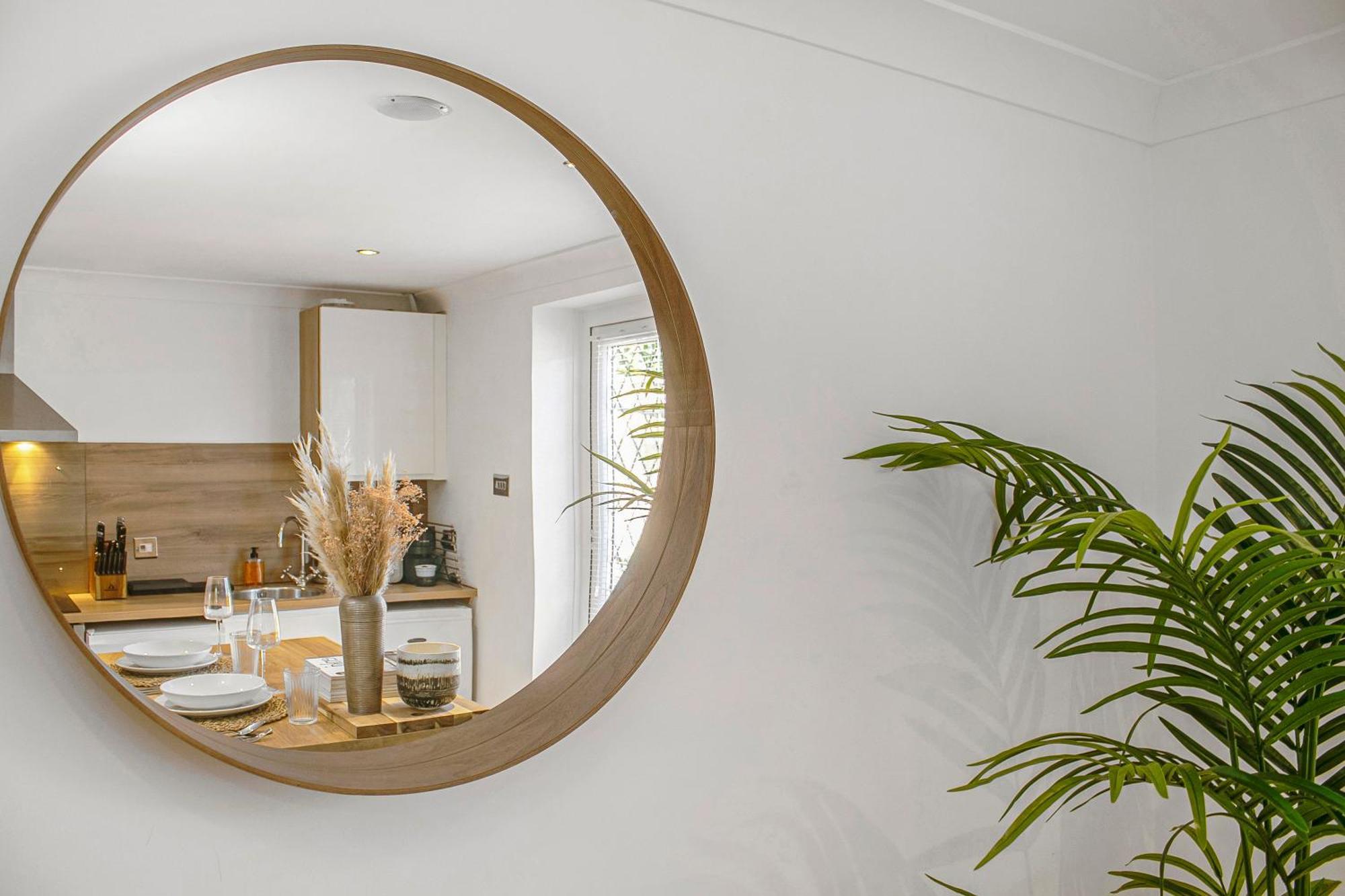 The Annex - Unparalleled Beach Front Luxury Accommodation - Private South West Facing Patio Area - Pet Friendly - Sky - Netflix - Super Fast Wi-Fi - Stones Throw To The Beach Bournemouth Exterior foto